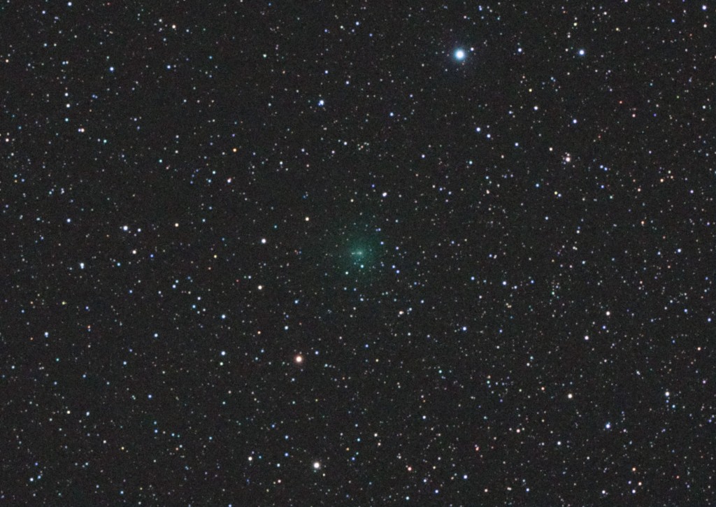 Comet Lovejoy (C/2013 R1) on October 7, 2013. 1×120 sec @ ISO 3200, TV-85 at F/5.6, Canon T3.
