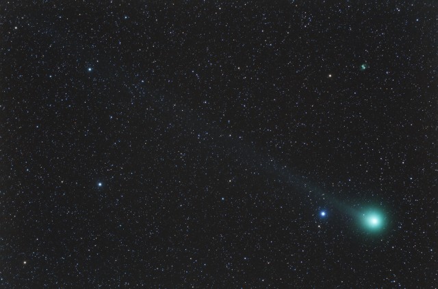 Comet Lovejoy & Little Dumbbell Nebula.  56x60 sec @ ISO 6400, TV-85 at F/5.6, IDAS-LPS, Canon T3.  StarFreeze Version